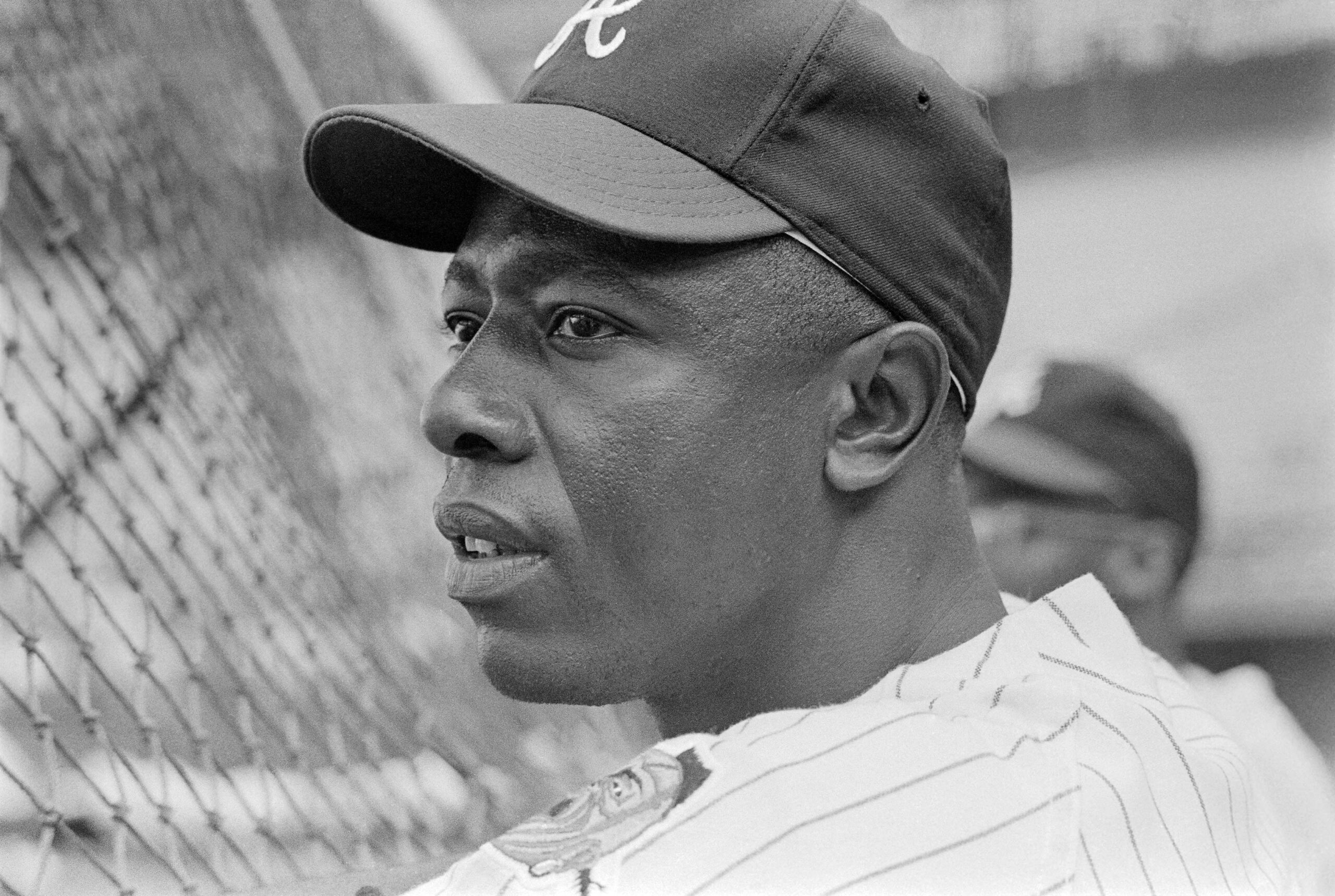 Hank Aaron, legendary baseball player, dies at age 86 PressboltNews